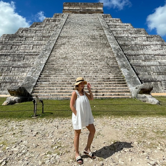 A little About Me 🤍 - Picture 11 of 16